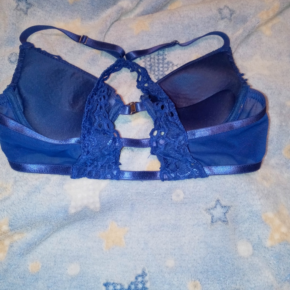 Lace Bra - Picture 3 of 3